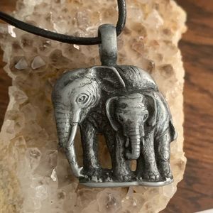 Pewter elephant & baby necklace & adjustable rope